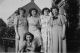 A006 - A007 - Dochters van Joannes Michiel Berg en Gijsberta Grimbergen met schoondochter Elisabeth Gerarda Maria (Bep) van den Berg A006 - A007 - Dochters van Joannes Michiel Berg en Gijsberta Grimbergen met schoondochter Elisabeth Gerarda Maria (Bep) van den Berg